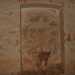 In una nicchia su una parete restano evidenti le tracce di un affresco raffigurante un vaso con una pianta